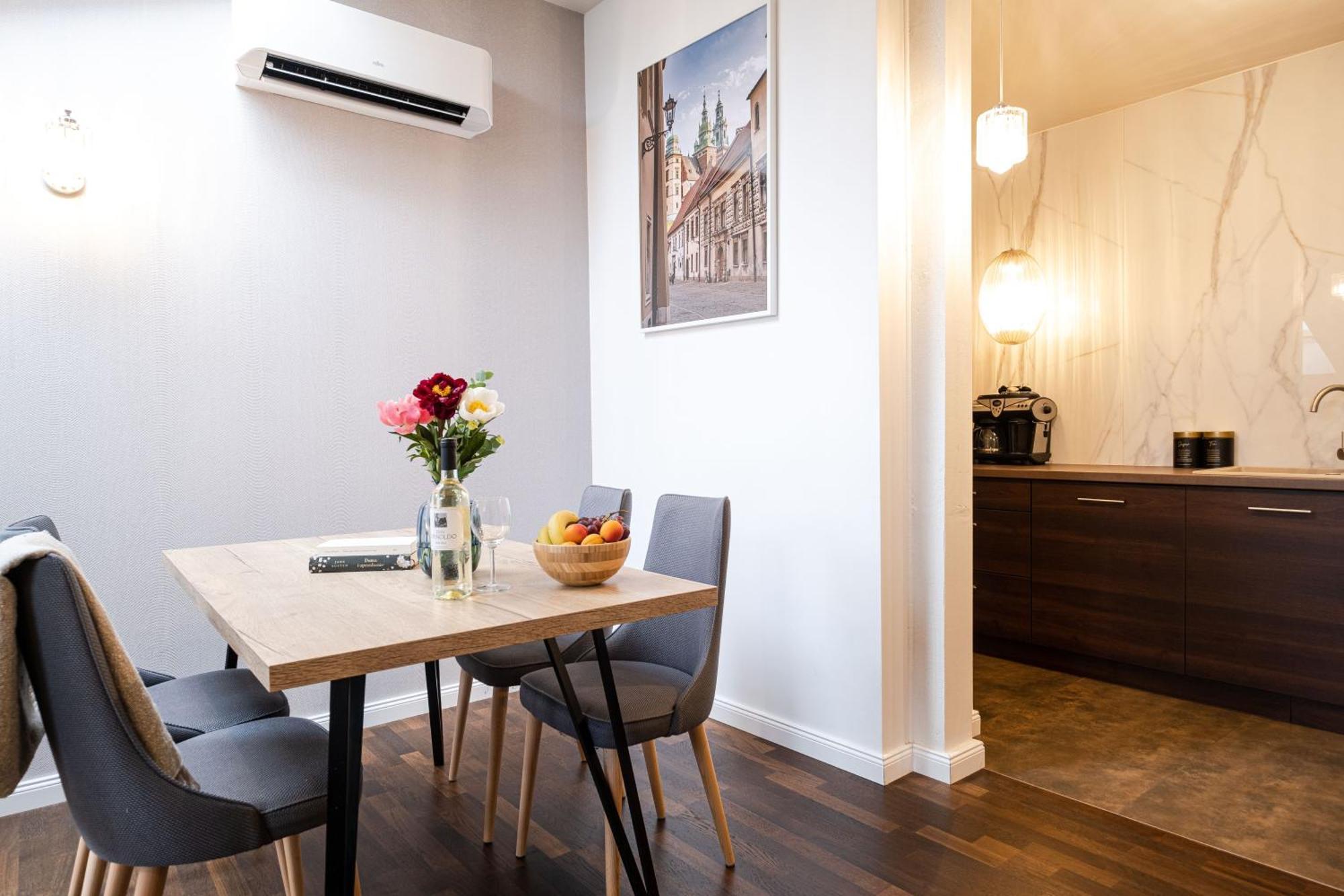 Hotel apartamentowy Old Town Vistula Premium 3*